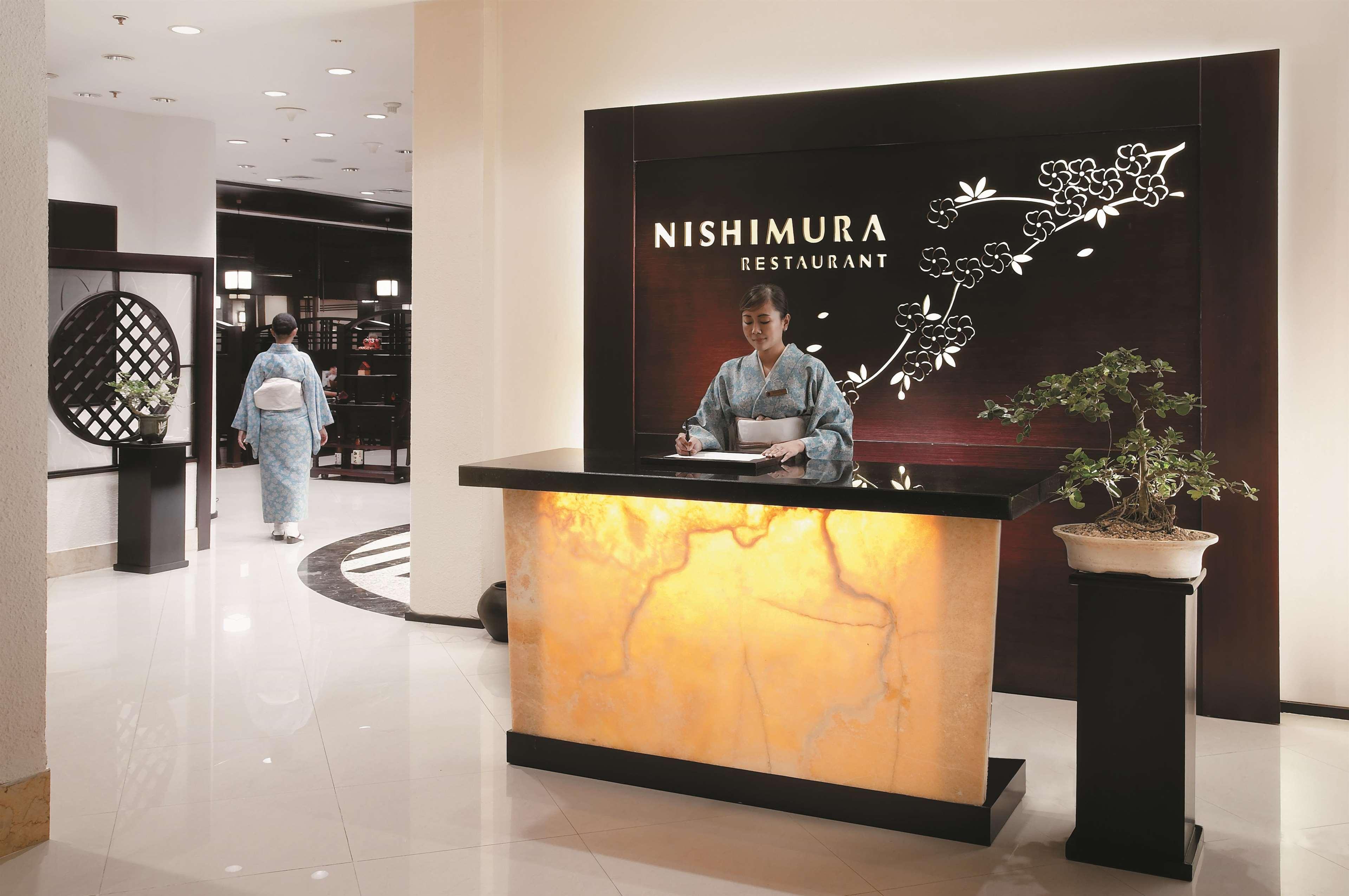 Shangri-La Surabaya Esterno foto