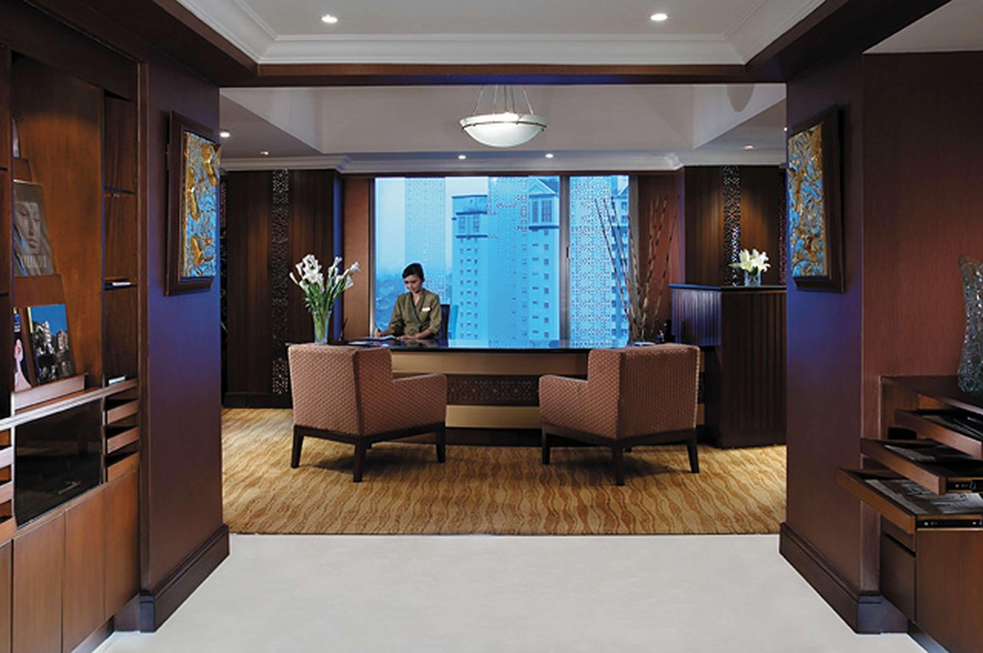 Shangri-La Surabaya Esterno foto