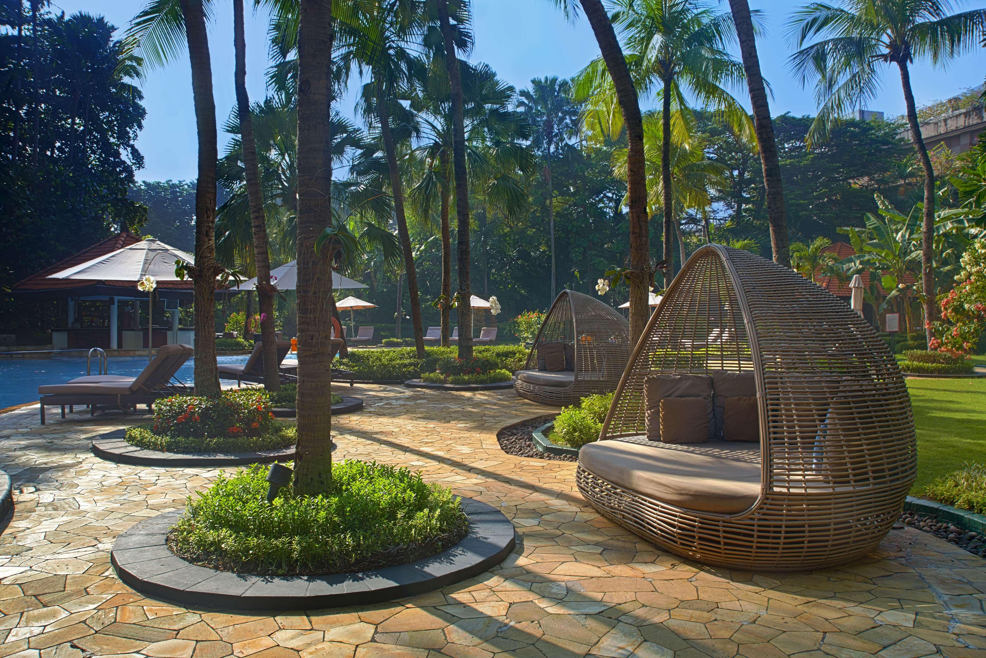 Shangri-La Surabaya Esterno foto