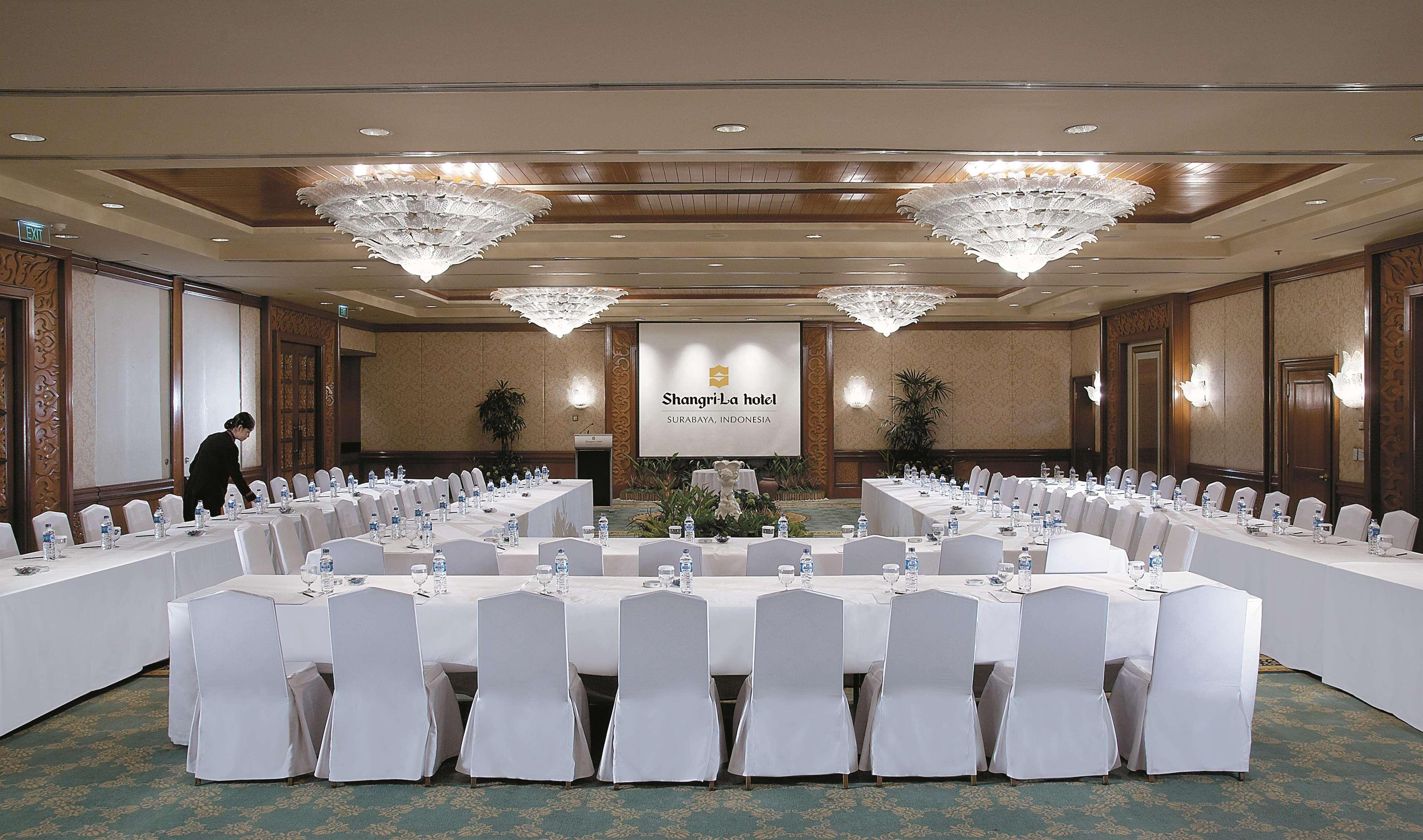 Shangri-La Surabaya Servizi foto